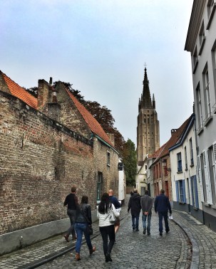 entering bruges
